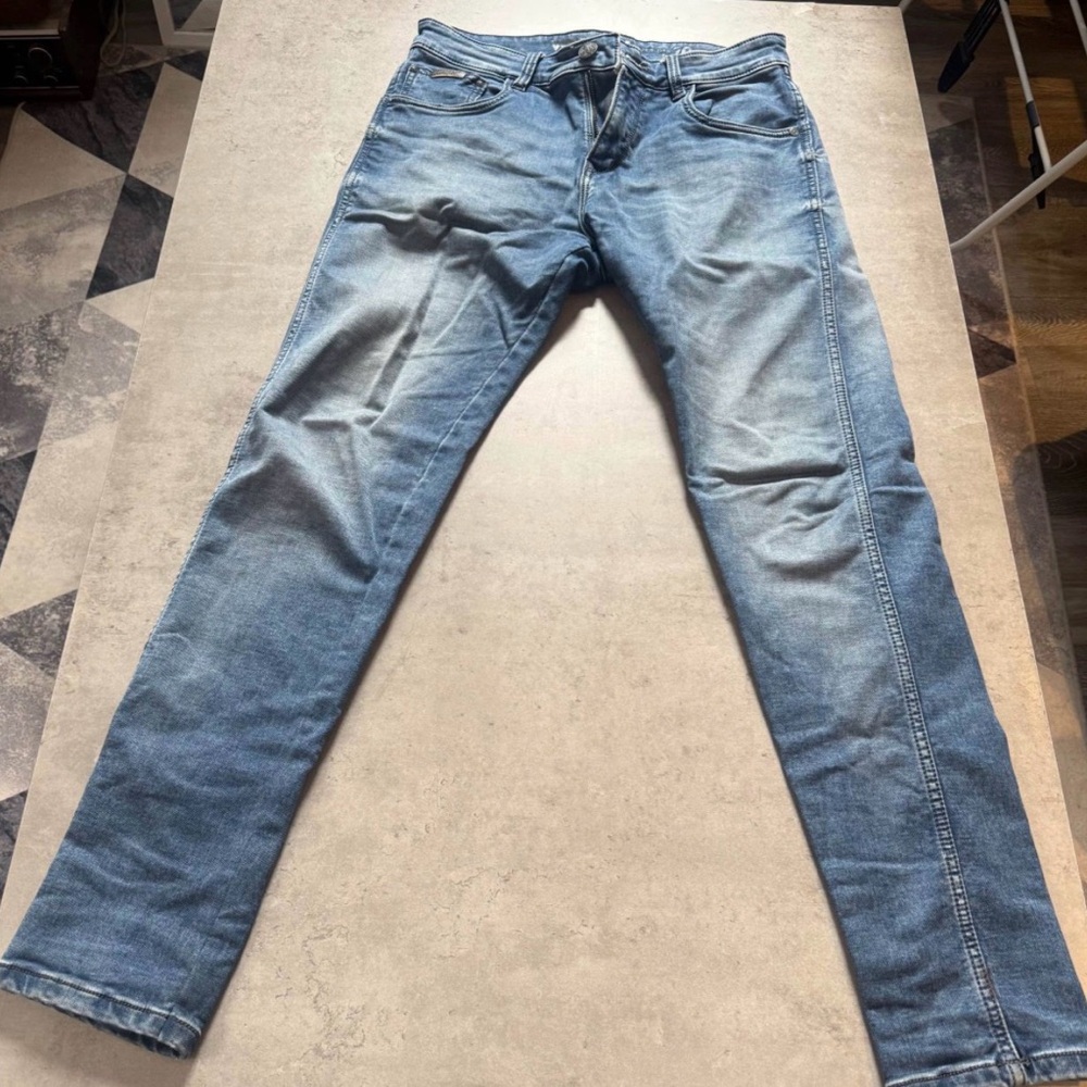 Wrangler Slim Fit Light Blue Jeans